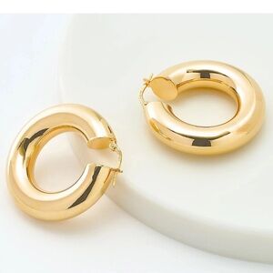 18kt GOLD Plated Chunky Hollow Hoops
